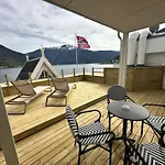 Hofslund Fjord Hotel