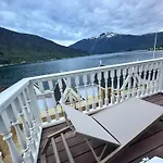 Hofslund Fjord Sogndal