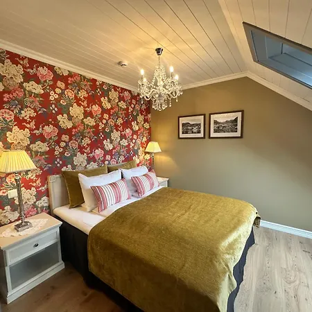 Hofslund Fjord Hotel 4*