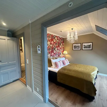 Hotel Hofslund Fjord 4*