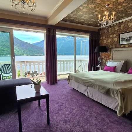 Hofslund Fjord Hotell Sogndal