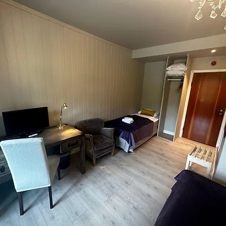 Hofslund Fjord Hotel 4*