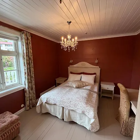 Hofslund Fjord 4*