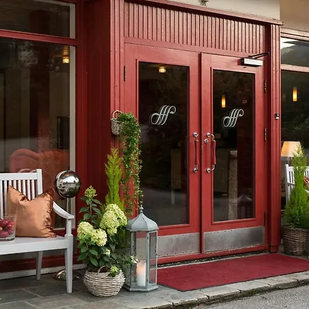 Hofslund Fjord 4*