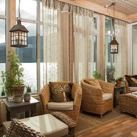 Hofslund Fjord Hotel 3*