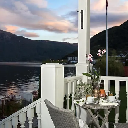Hotel Hofslund Fjord 4*