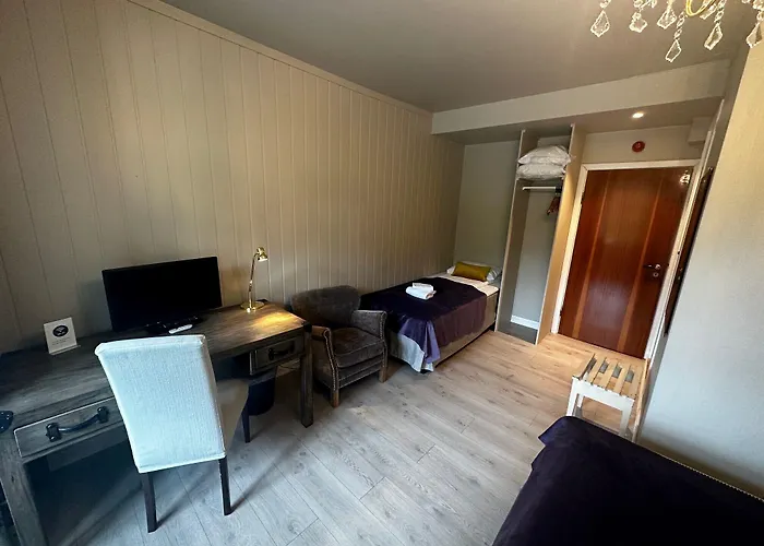 Hofslund Fjord Hotel 3*