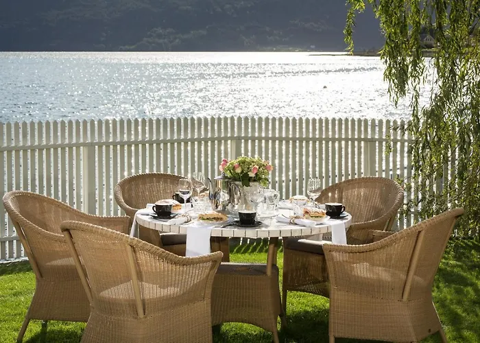 Hofslund Fjord Hotel Sogndal