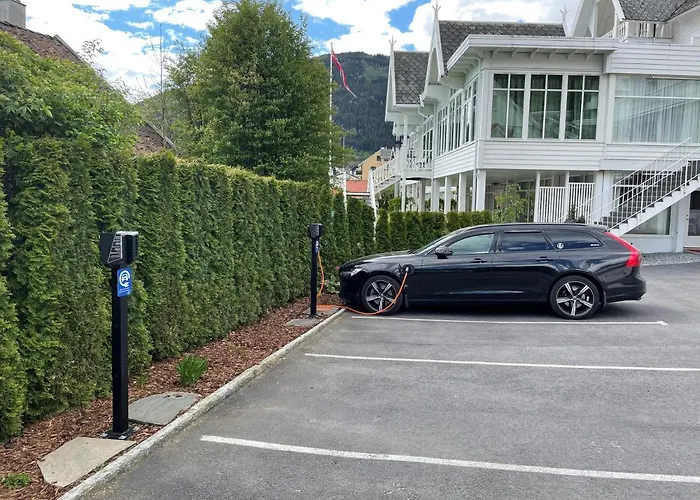 Hofslund Fjord Hotel