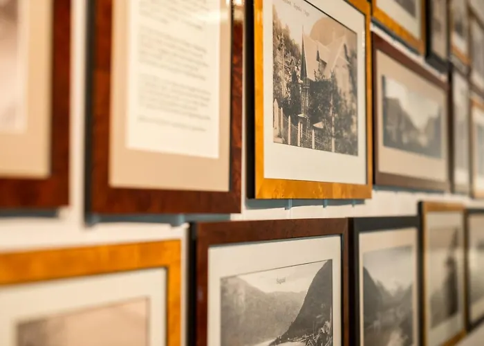 Hofslund Fjord Hotel